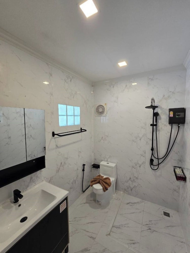 Superior Family Suite - Photo 2