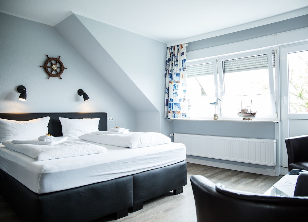 Double Room, Balcony, Harbor View photo 1
