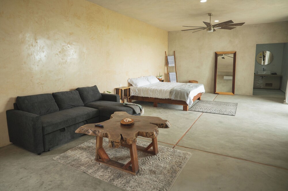 Elite Suite, Courtyard View