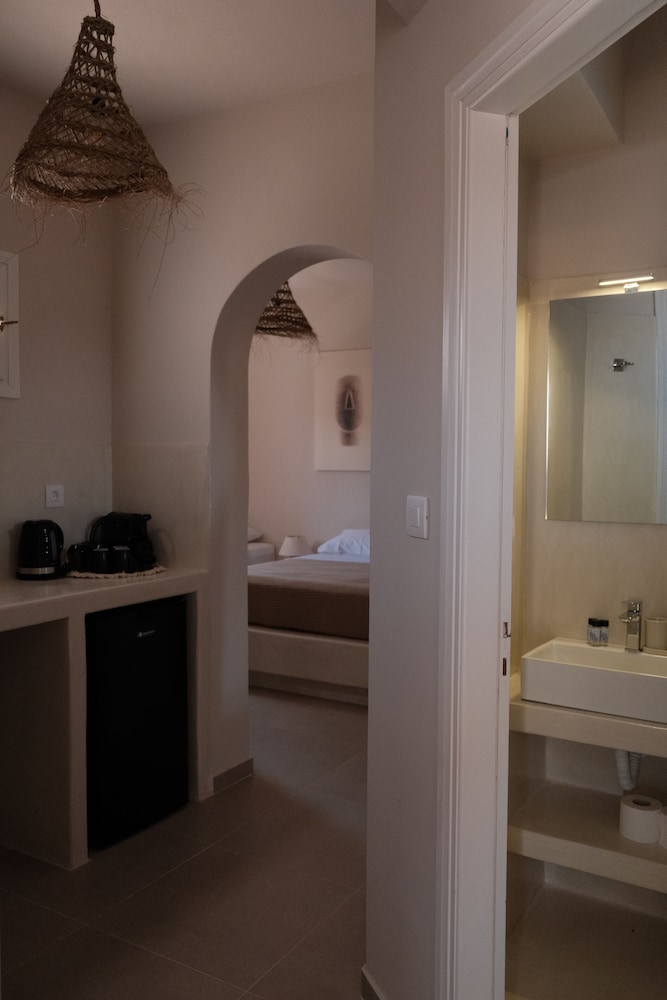 Cycladic Charm Suite