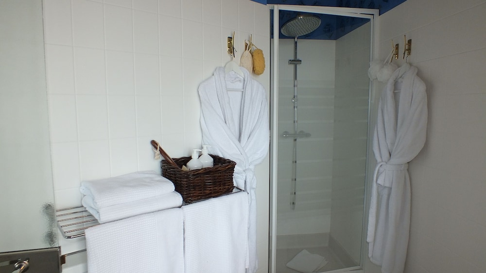 Classic Double Room, Sea View (Amiral Cazo) photo 2