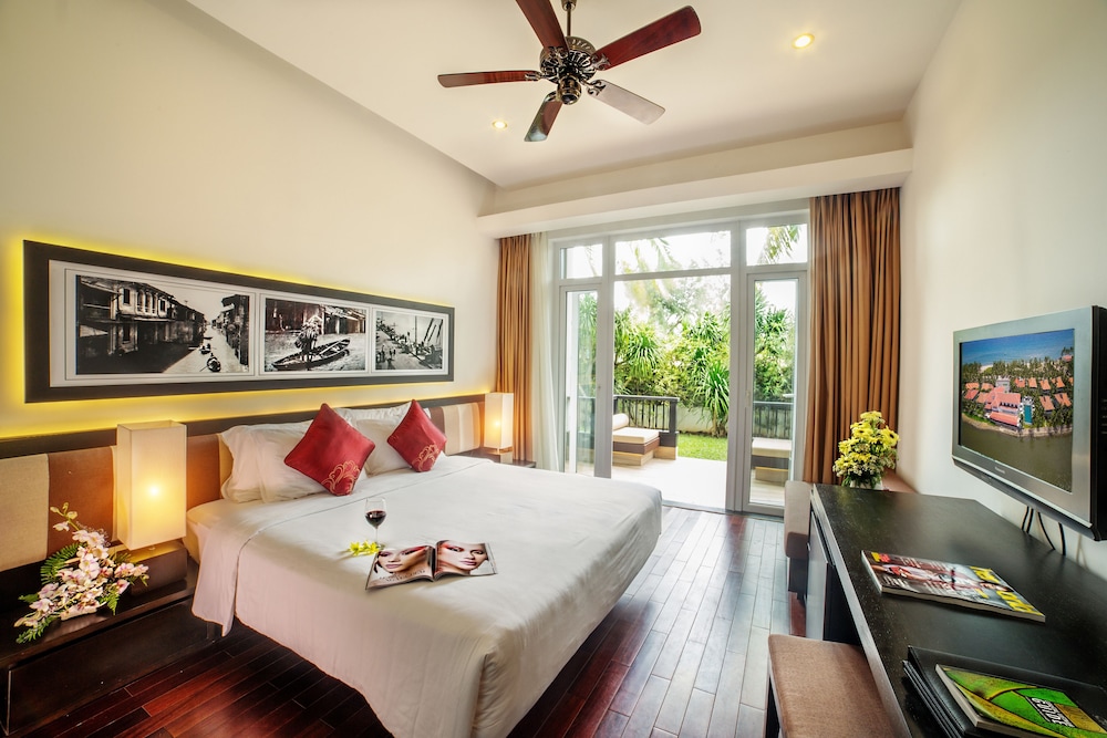 Deluxe Room, Garden View - Photo 3