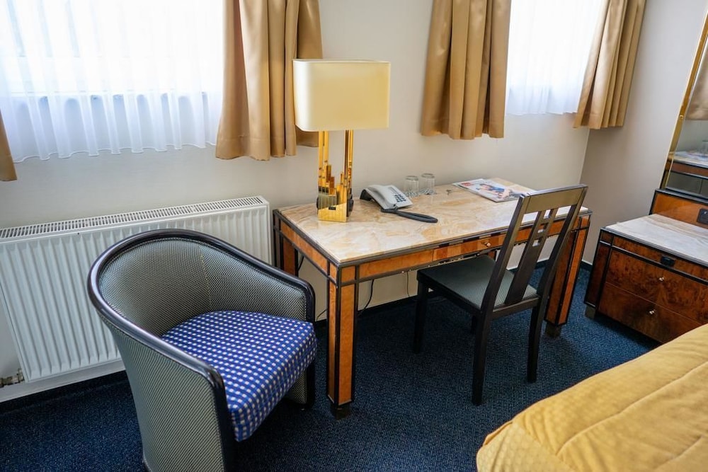 Deluxe Double Room photo 2