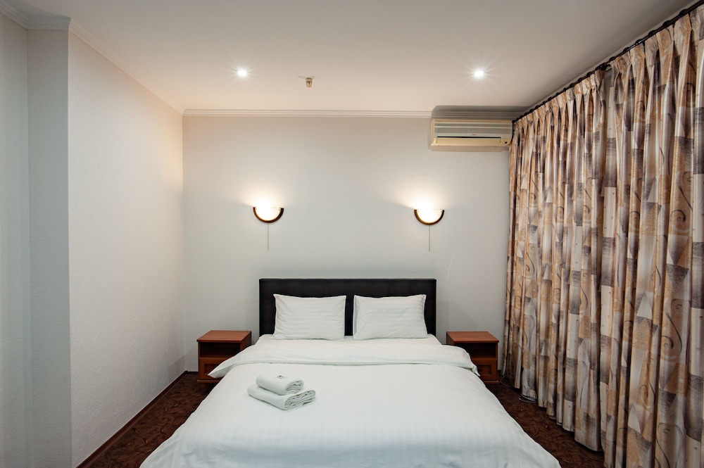 Superior Double Room, 1 Bedroom, Courtyard View photo 1