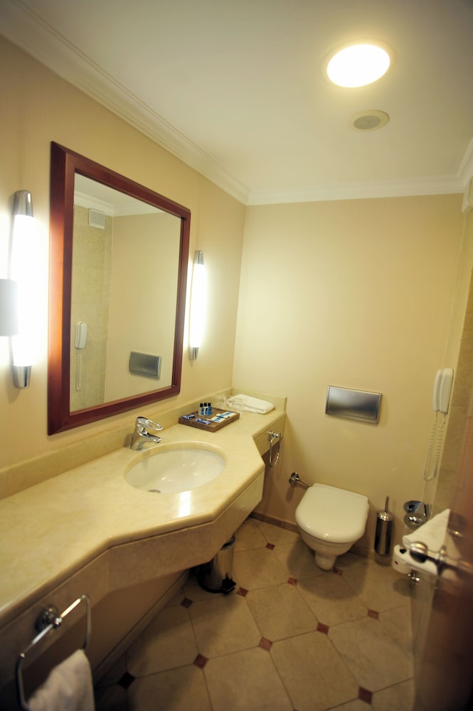 Executive Room - Photo 2