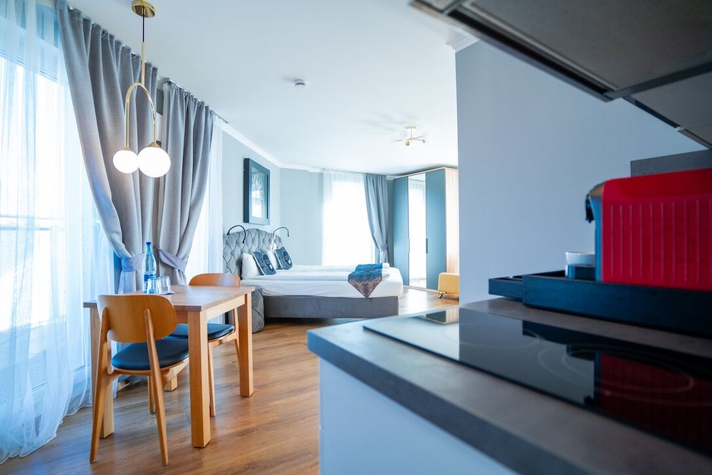 Deluxe Penthouse photo 1