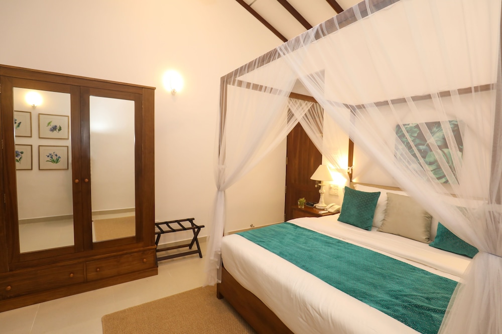 Standard Double Room, 1 King Bed, Terrace, Garden View photo 3
