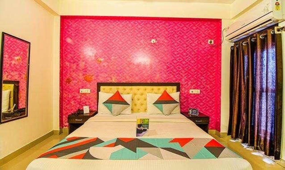 Deluxe Room - Photo 2