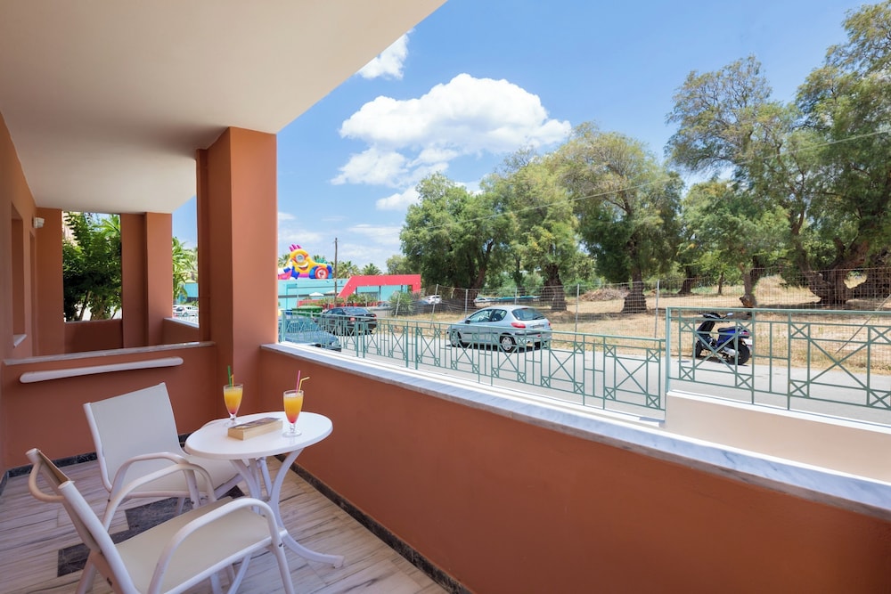 Family Apartment, 1 Bedroom, Courtyard Area