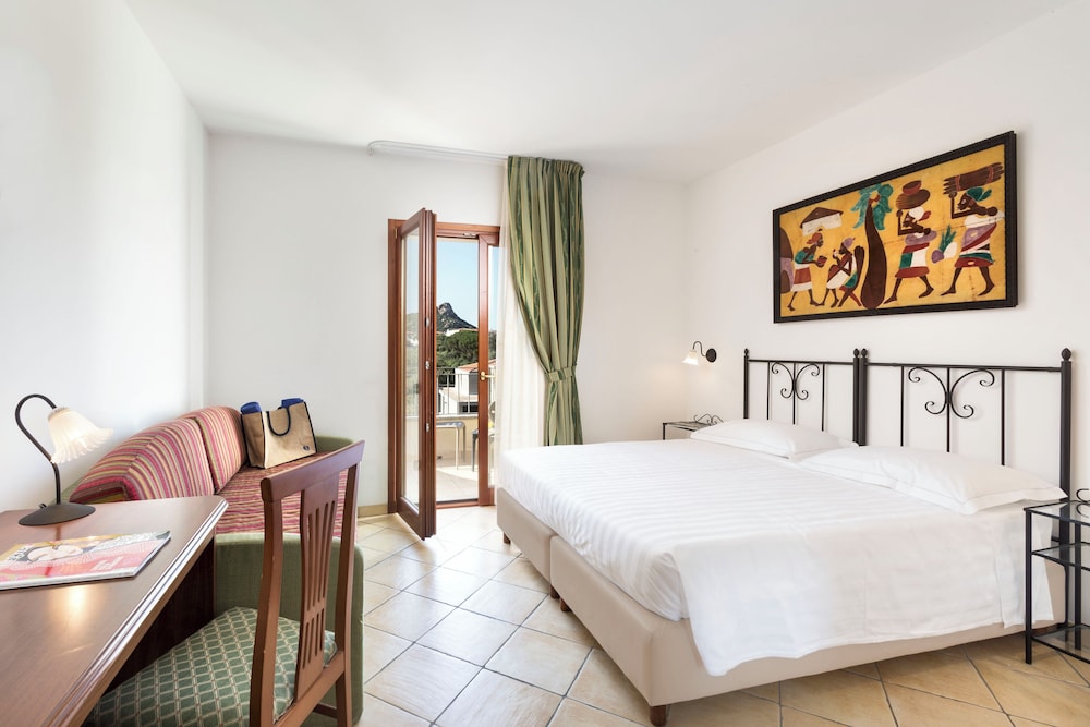 Standard Room - Photo 1