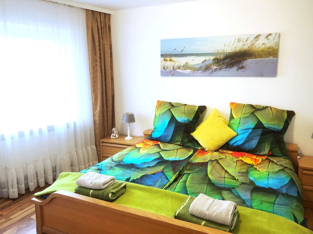 Comfort Condo, 1 King Bed with Sofa bed, Garden View photo 3