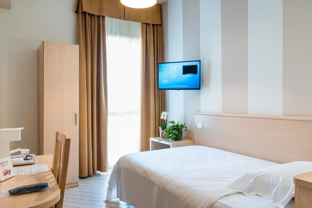 Economy Room (Small)