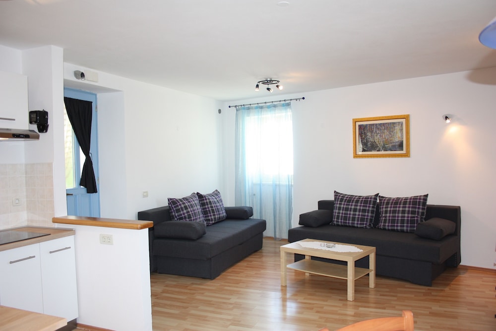 Comfort Apartment photo 1