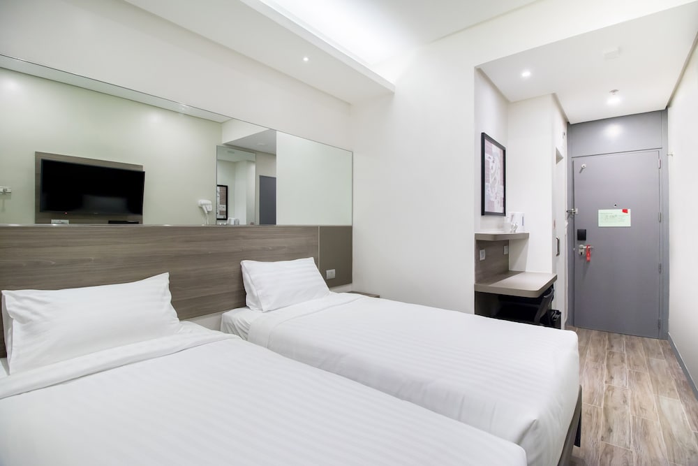 Twin Room - Photo 4