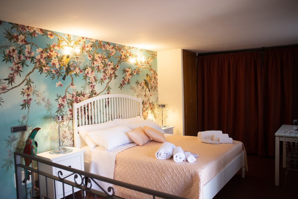 Panoramic Studio Suite, Terrace, City View (Pesco)