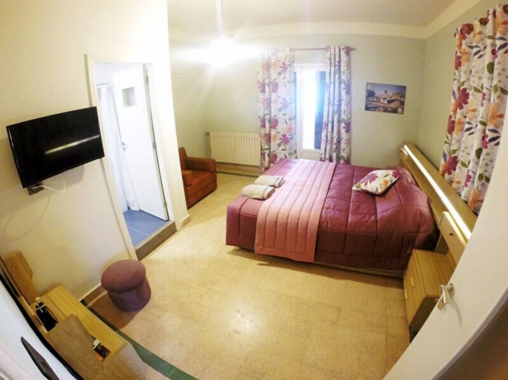 Double Room (Baalbeck) photo 2