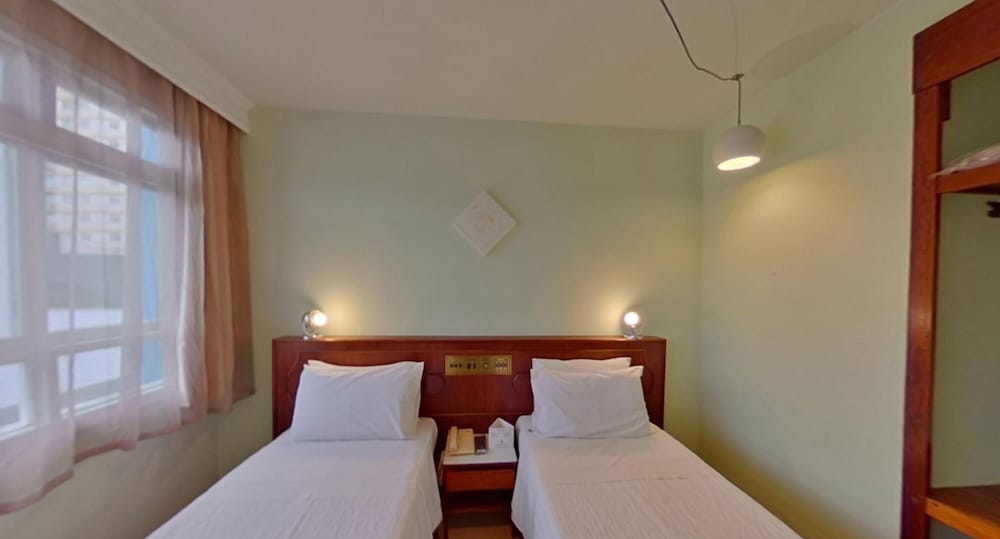 Standard Twin Room, Pool View