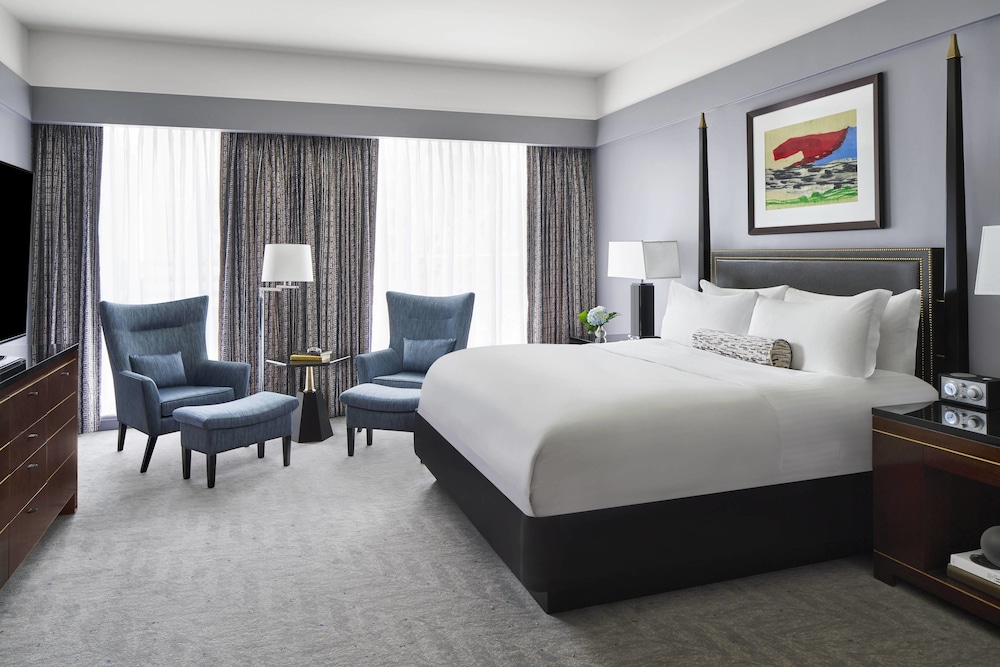 Executive Suite, 1 Bedroom, City View (Hearing Accessible)
