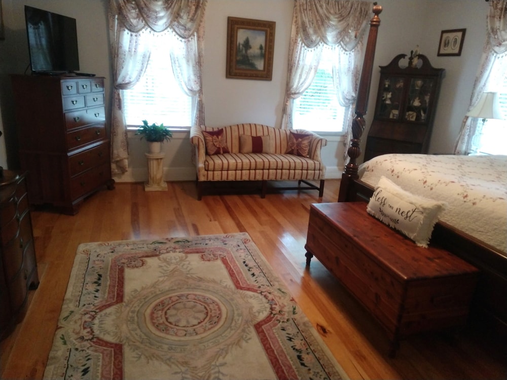 Superior Suite, Ensuite (Glen Allen) photo 3