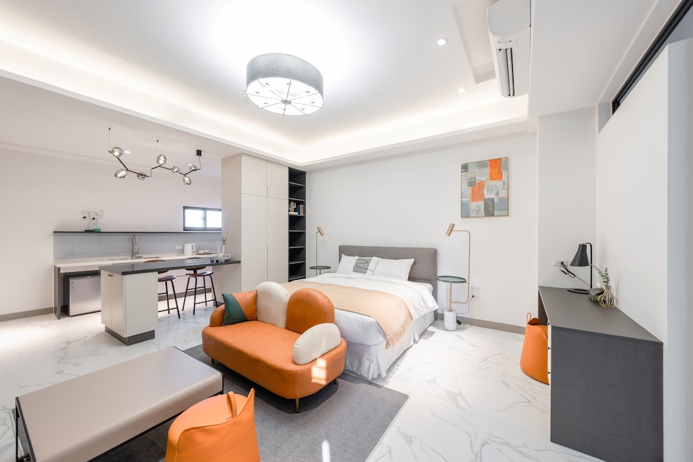 Deluxe Room - Photo 2
