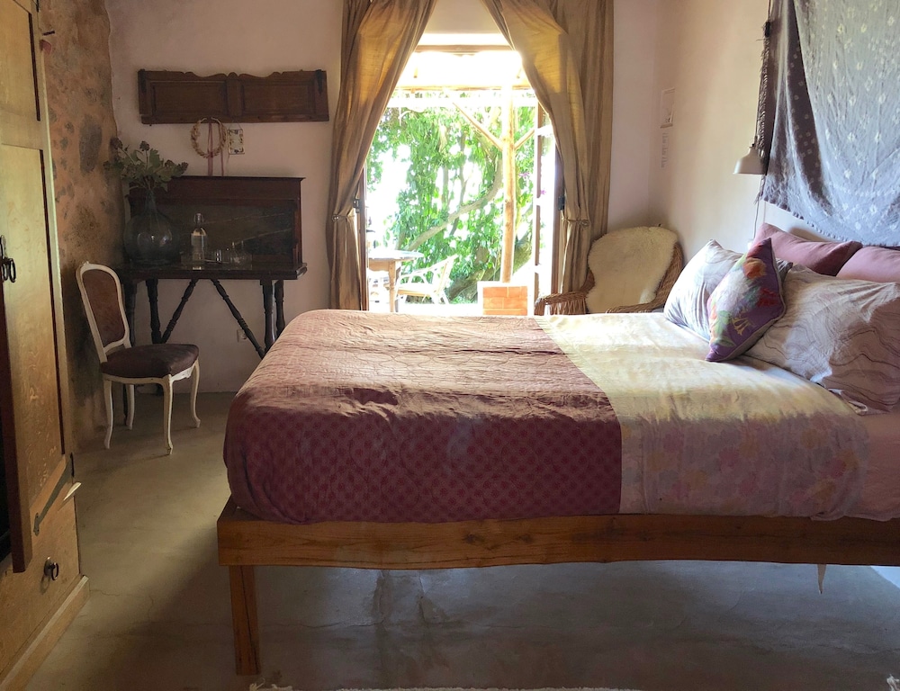 Double Room, 1 Double Bed, Mountain View photo 2