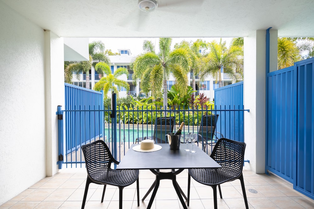 Two Bedroom Lagoon Swim-Out Dual Key - Photo 7