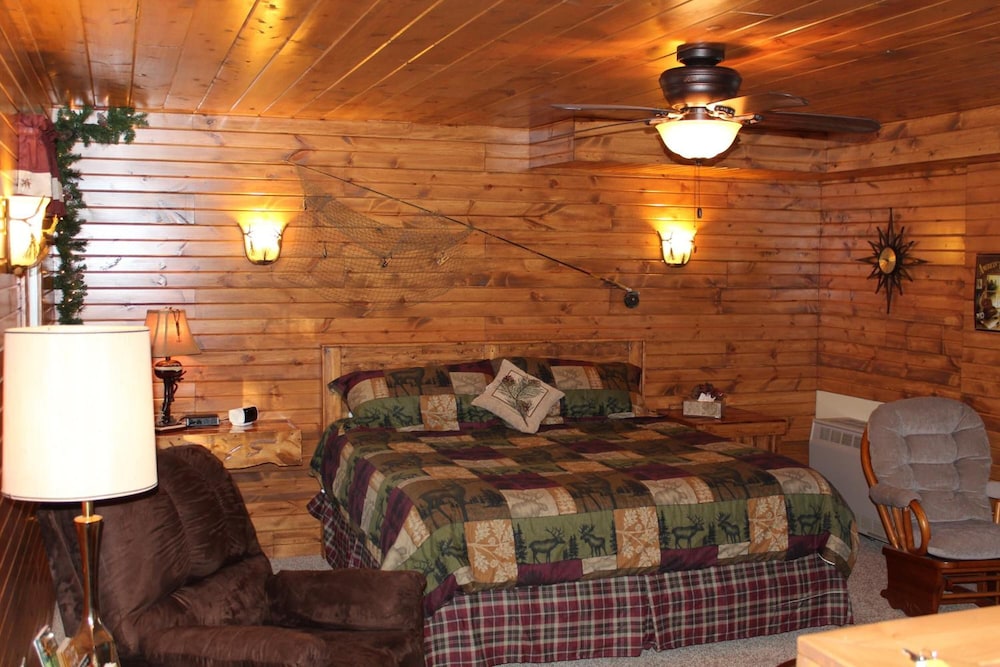 The Pine Lodge