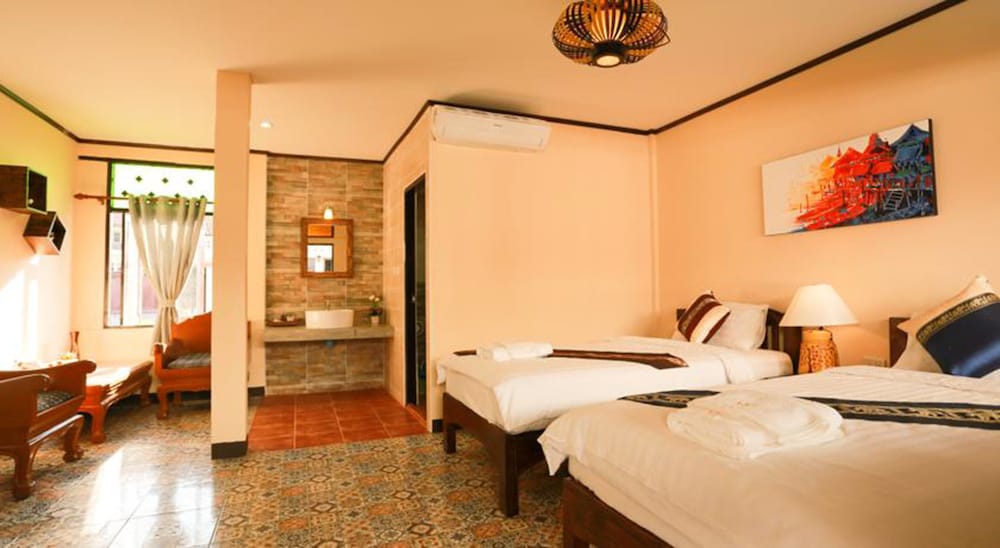Deluxe Twin Room photo 2