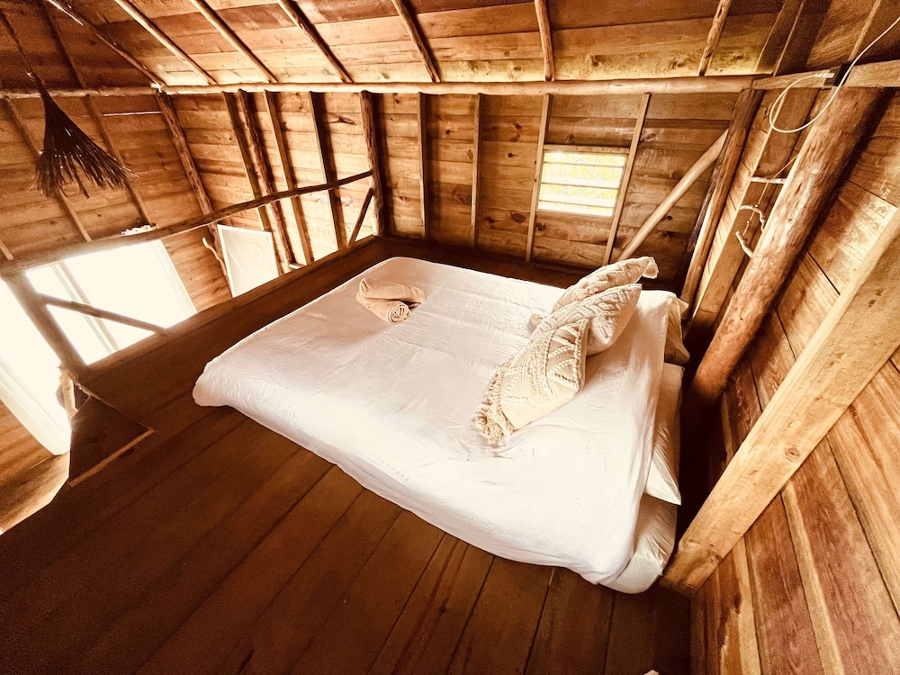 Honeymoon Bungalow photo 1
