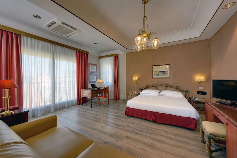 Classic Room, Multiple Beds