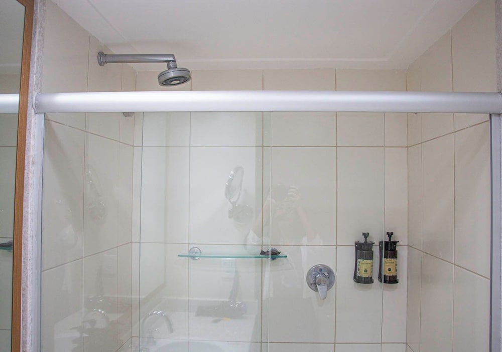 Premium Executive Suite - Photo 4