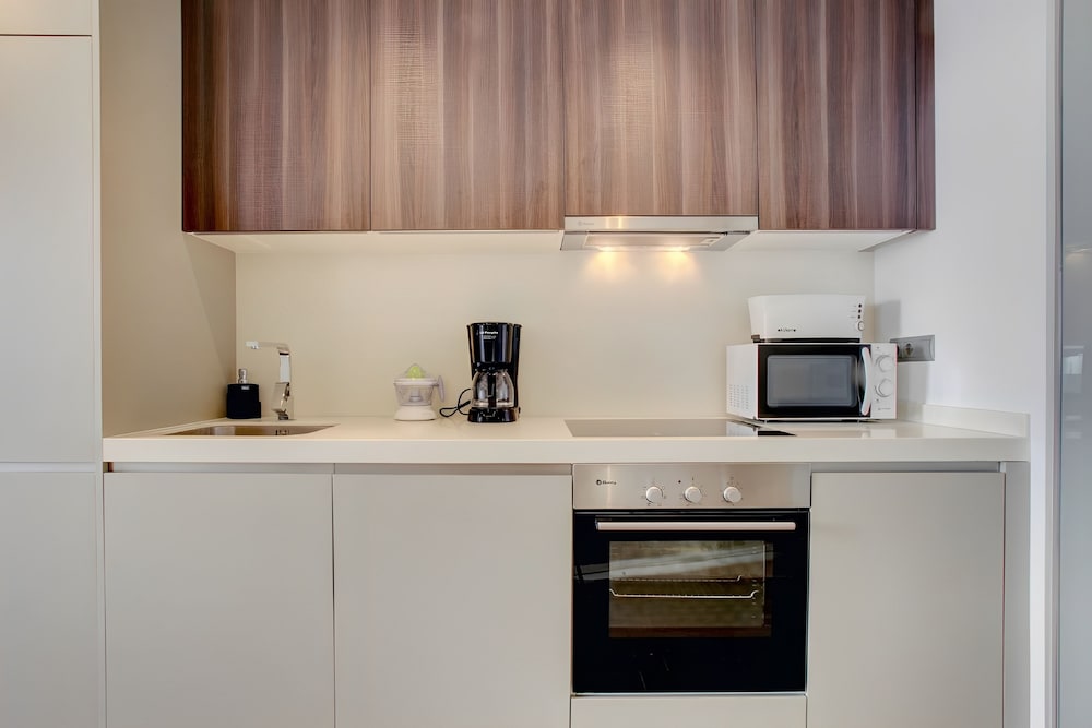 Standard Apartment, 3 Bedrooms, 2 Bathrooms photo 3
