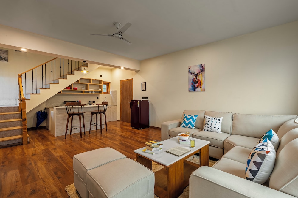 Executive Double Room, 1 Bedroom, Mountain View, Garden Area