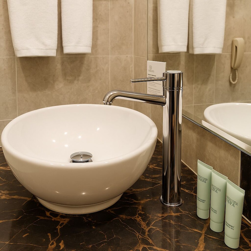 Suite, 1 Bedroom photo 3