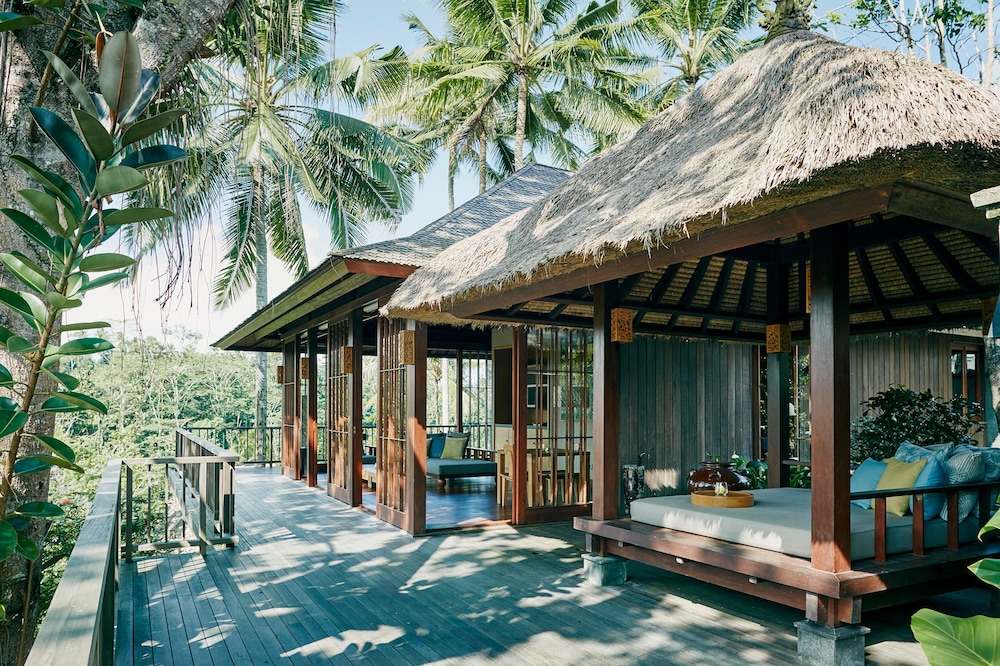 Jalak (Garden Pool Villa with Terrace)