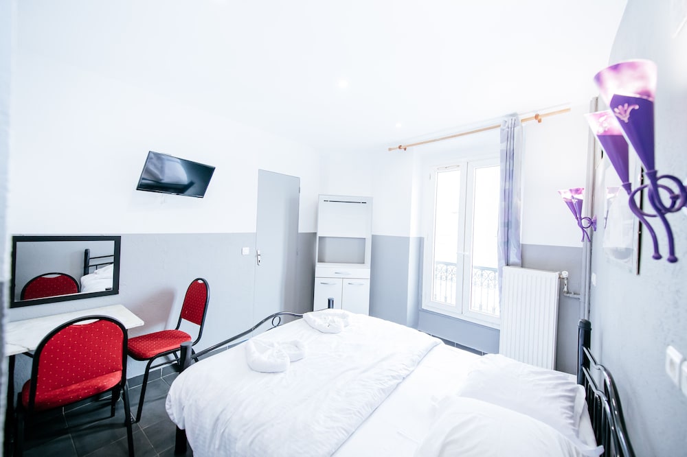 Standard Double Room photo 3