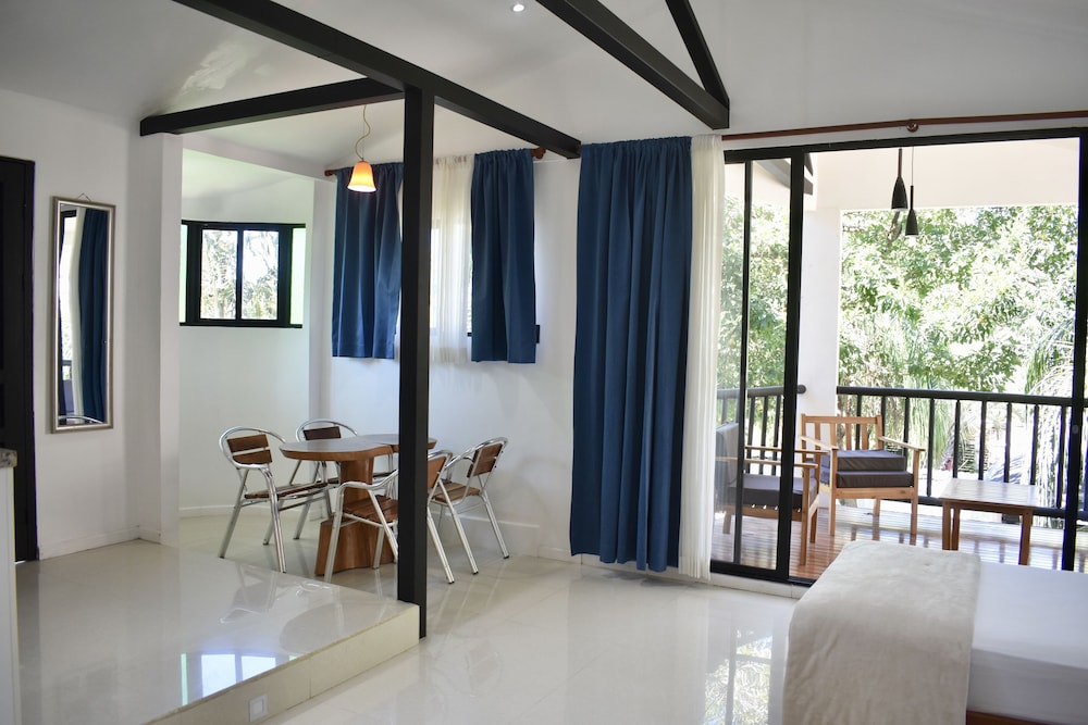 Studio, Multiple Beds, Terrace photo 3