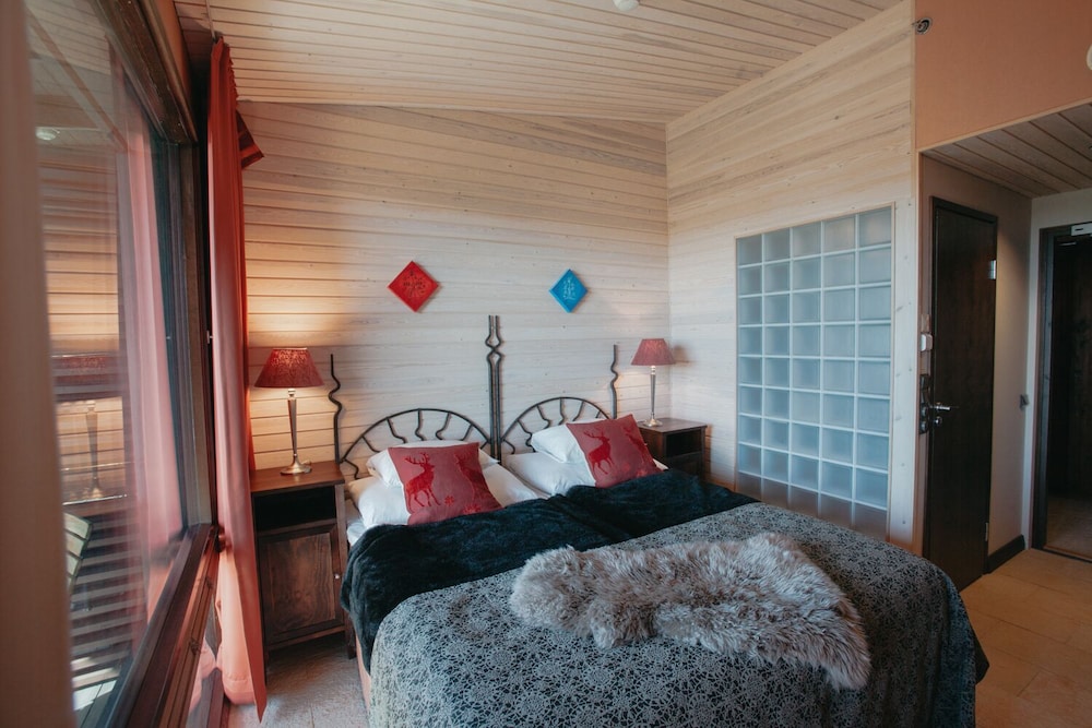 Double or Twin Room, Hill View photo 3