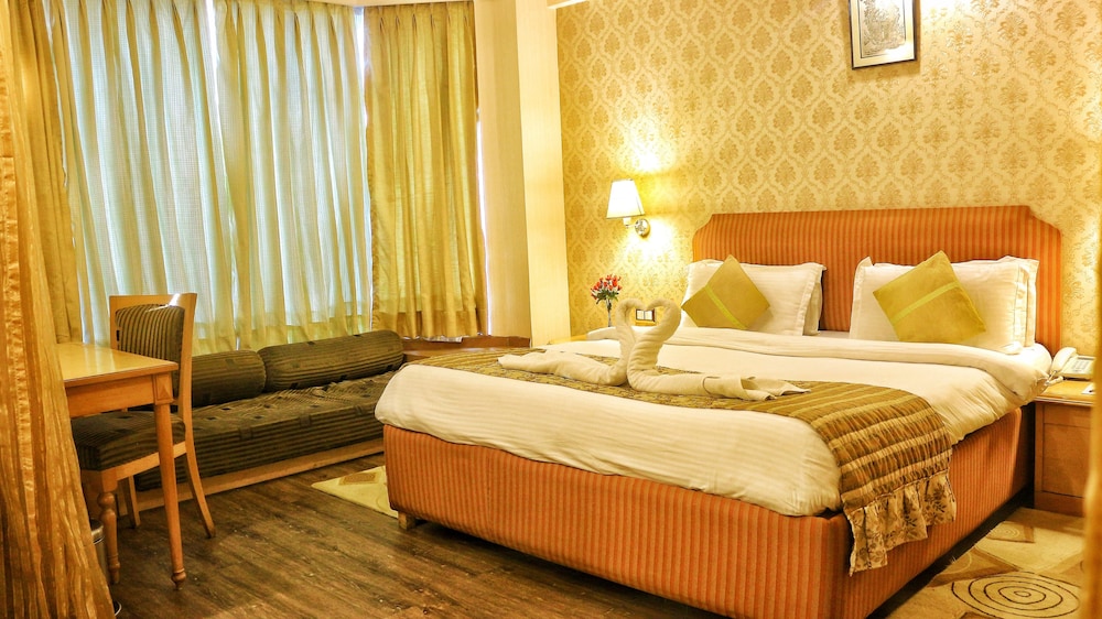 Deluxe Room - Photo 15