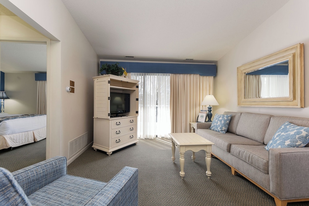 Signature Studio, 1 Queen Bed (1) photo 3