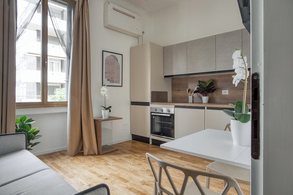 Comfort Studio, City View