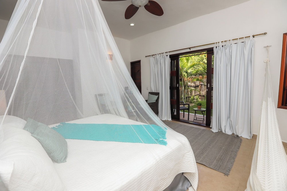 Junior Suite, Garden View photo 3