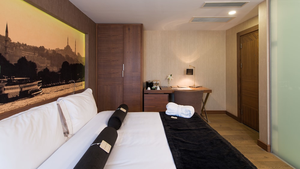 Available room