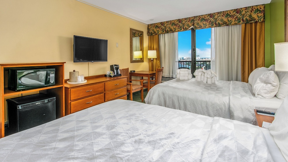 Standard Room, 2 Queen Beds, Balcony, City View - Photo 4