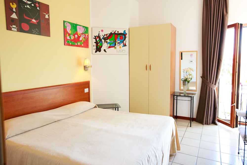 Double Room Single Use