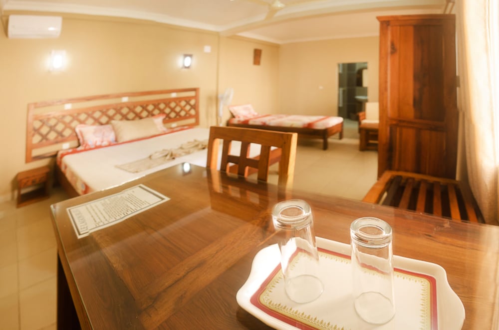 Comfort Triple Room