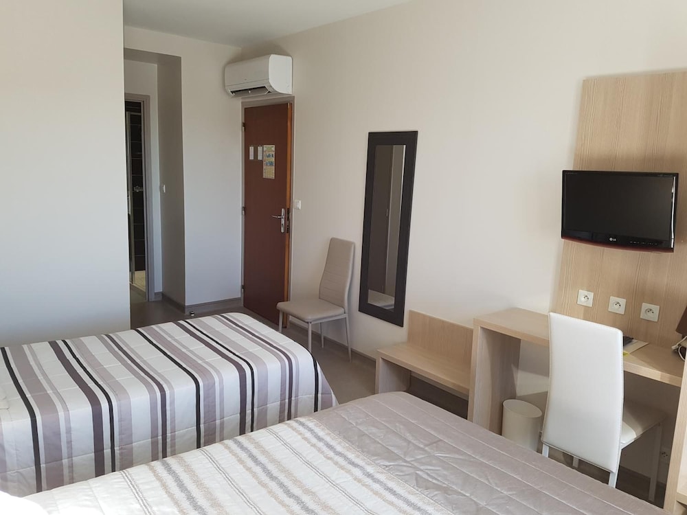 Comfort Twin Room photo 3