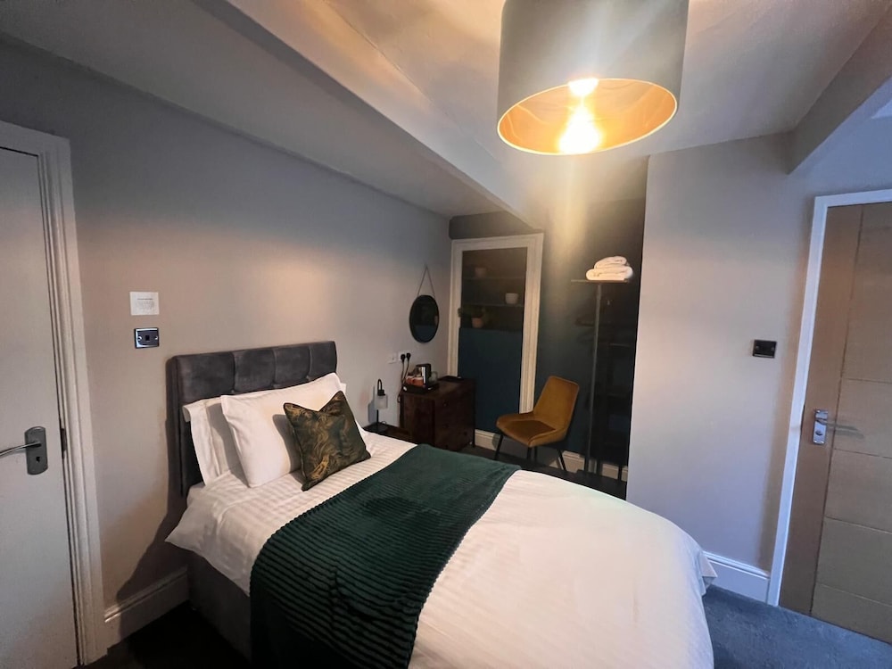 Superior Twin Room, Ensuite photo 2