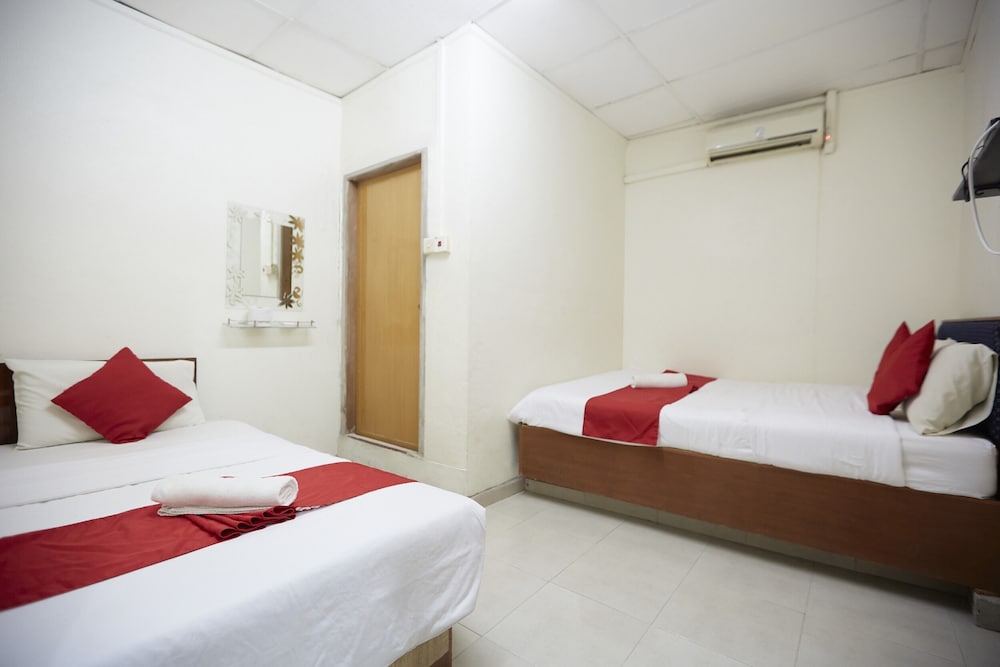 Standard Triple Room - Photo 1