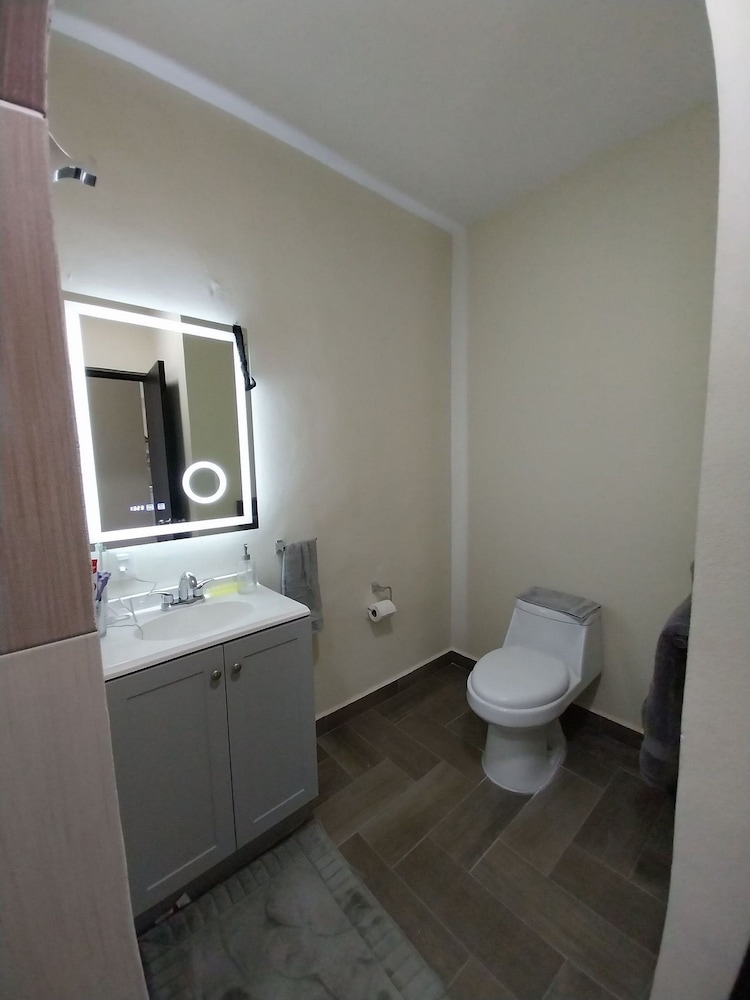 Apartment photo 2